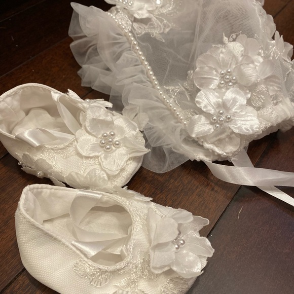 Heirloom Christening Gown with Bonnet and Booties - Picture 8 of 9